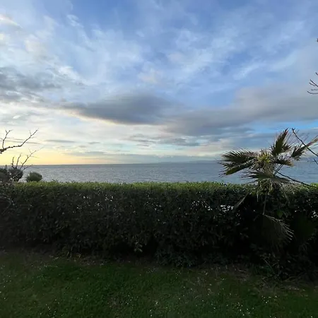Sea Side Apartamento *